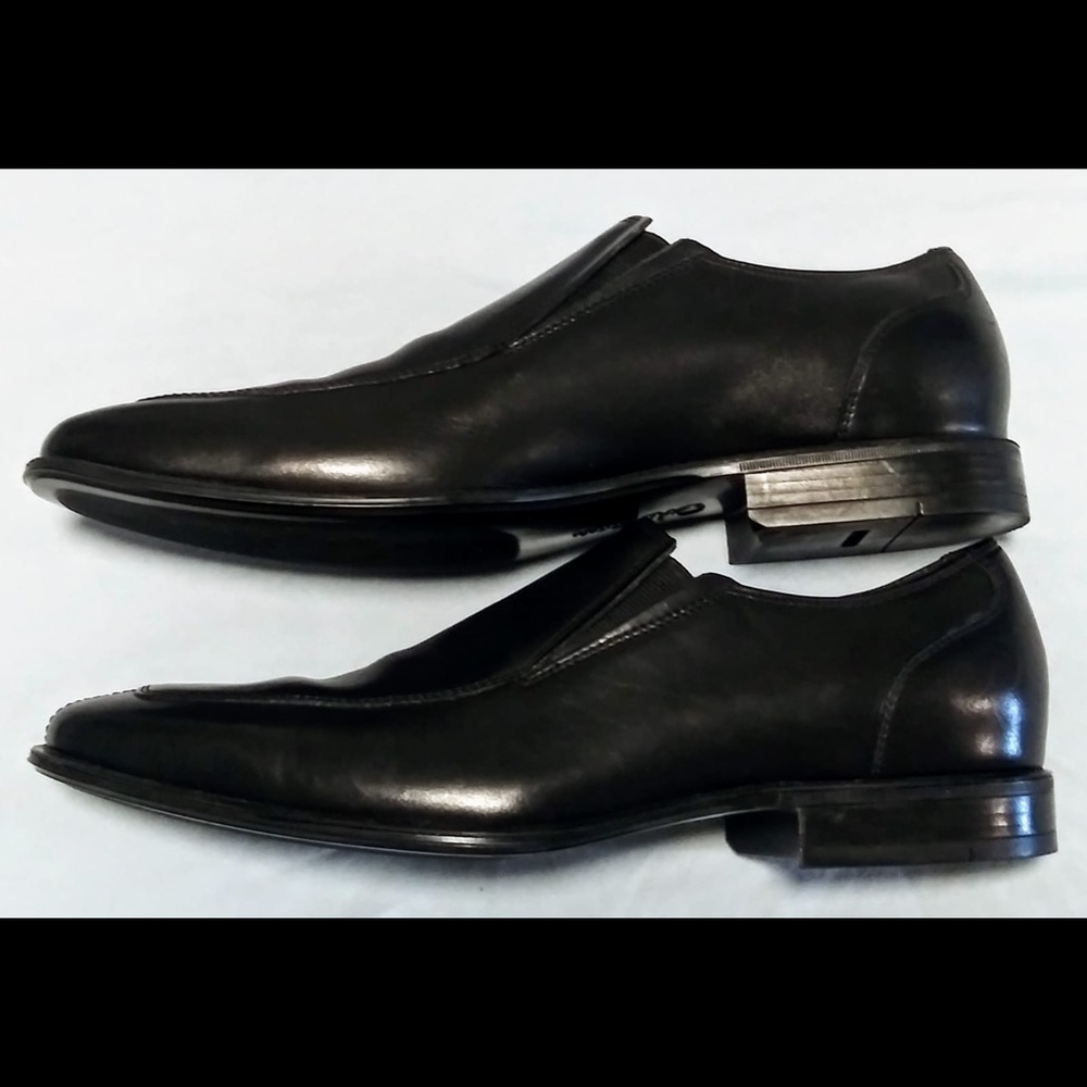 Dress Cole Haan with Nike sole. Size 8